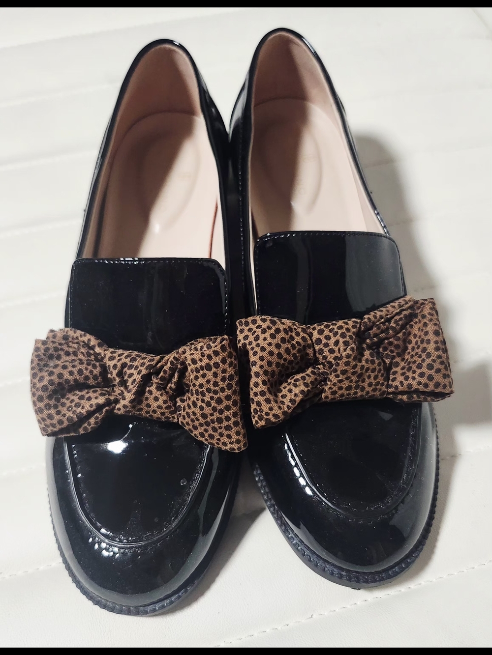 Bandolino Women's Lindio Black Patent Loafers with Brown Bow Detail - Picture 3 of 9